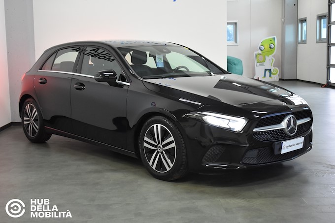 MERCEDES-BENZ A 180 d Automatic Business Sport Light